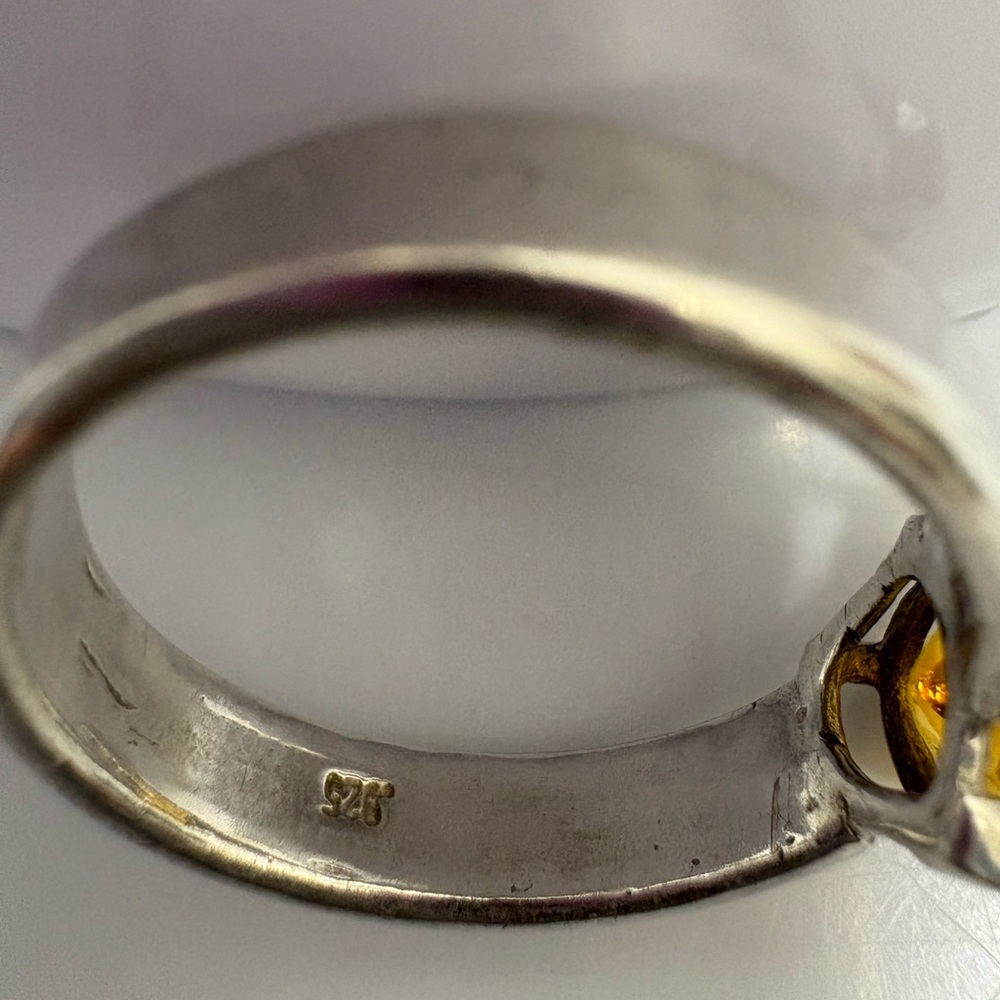 Artisan Mandarin Garnet Heart Shaped Silver Ring - Picture 5 of 8